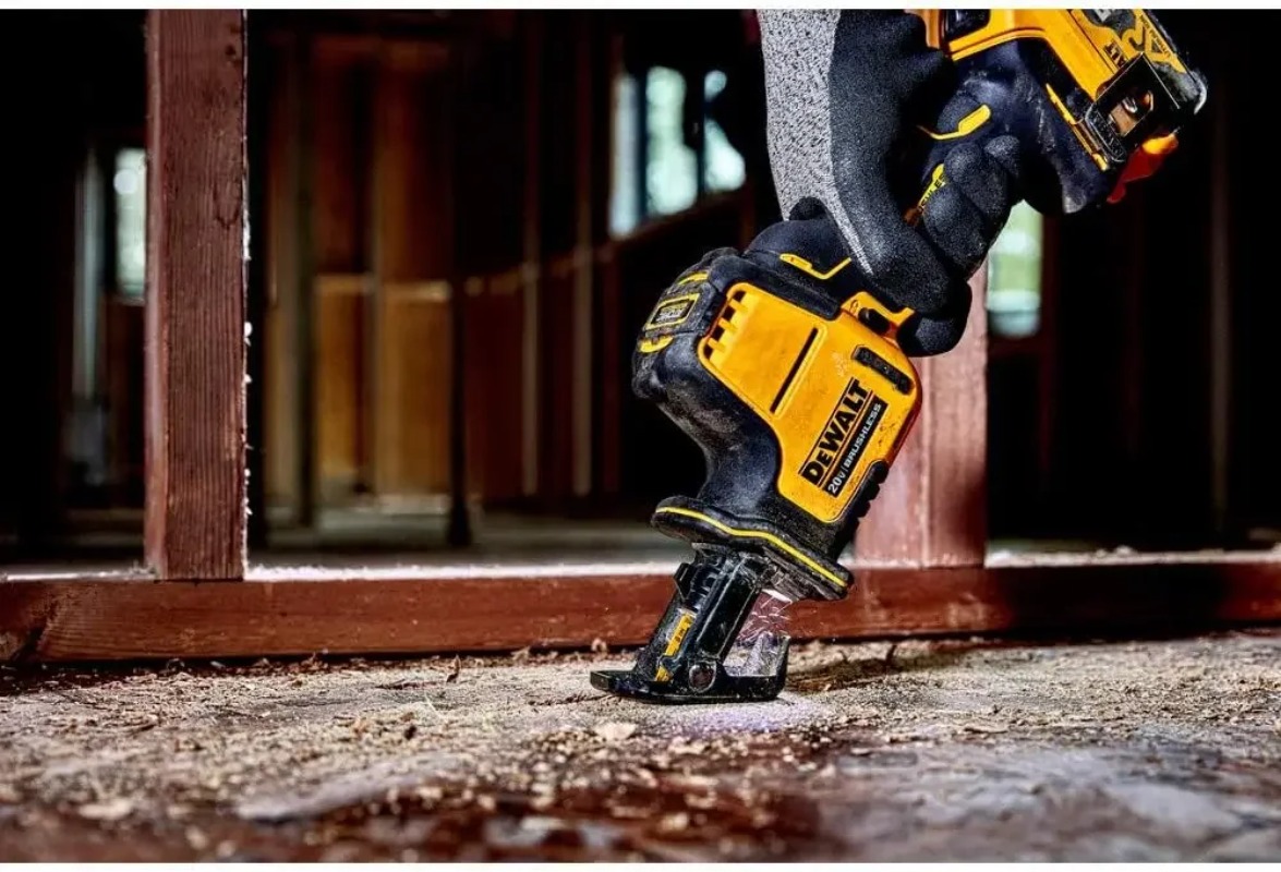 DEWALT DCS369 20V MAX* เลื่อยล - Metal Saw Reciprocating บทวิจารณ์และราคา